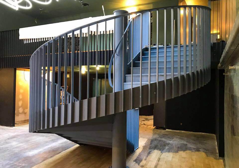 Rampe d’escalier à Strasbourg : les avantages d’une installation sur mesure